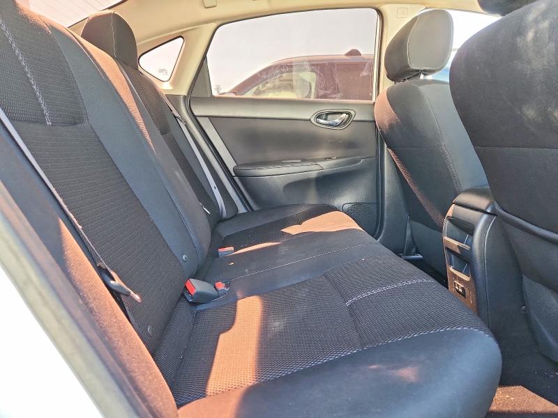 68661456 :رقم المزاد ، 3N1AB7AP4HY401185 vin ، 2017 Nissan Sentra مزاد بيع