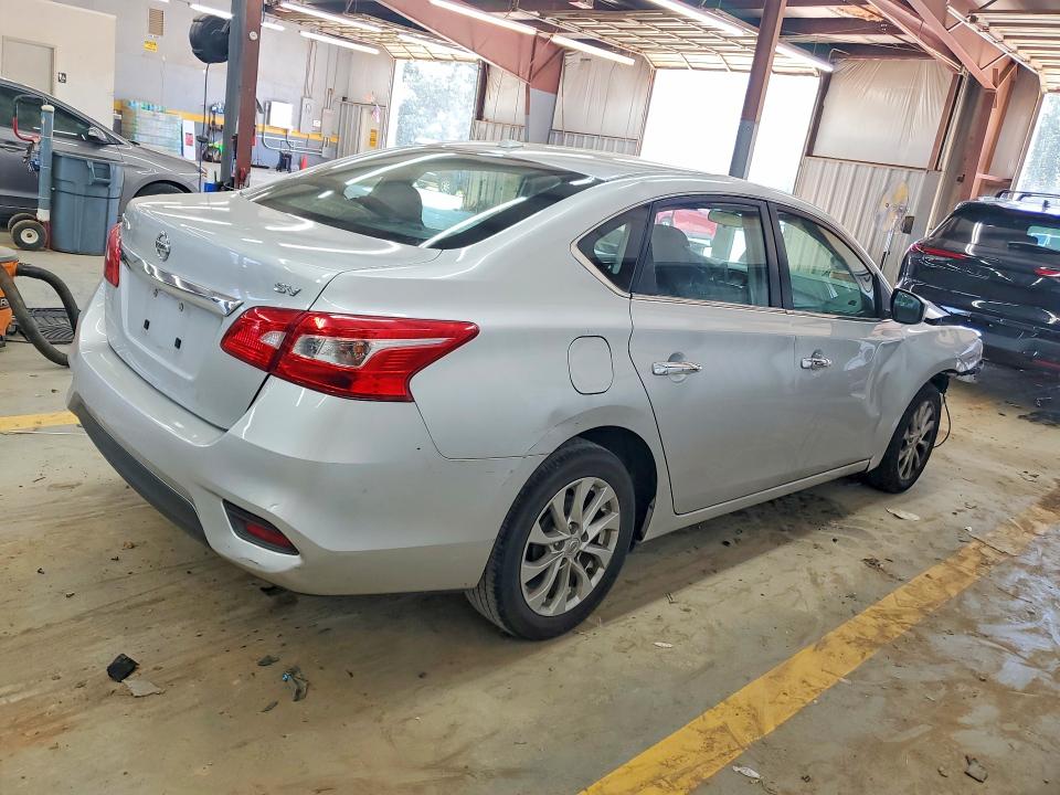 67493906 :رقم المزاد ، 3N1AB7AP8JY258277 vin ، 2018 Nissan Sentra مزاد بيع