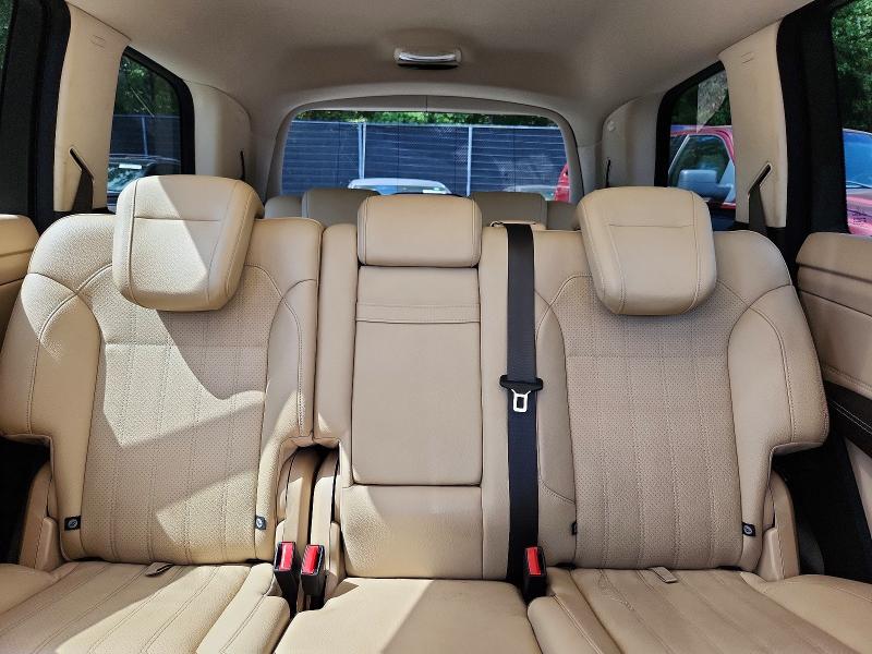 67866736 :رقم المزاد ، 4JGDF6EE0HA891061 vin ، 2017 Mercedes-benz Gls مزاد بيع