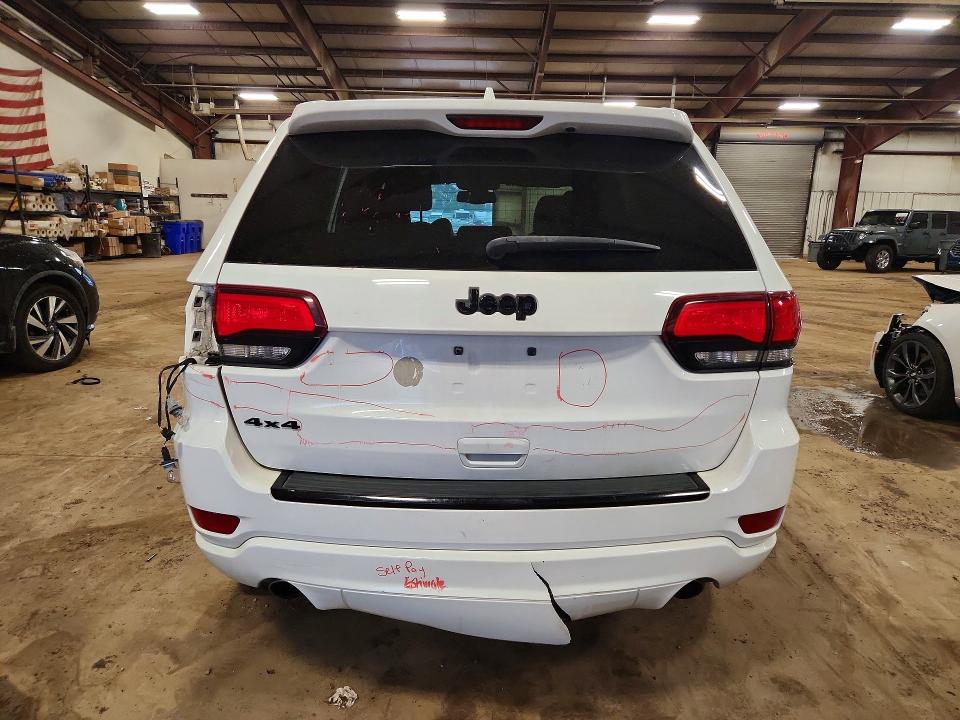 67214486 :رقم المزاد ، 1C4RJFAGXFC947945 vin ، 2015 Jeep Grand Cherokee مزاد بيع