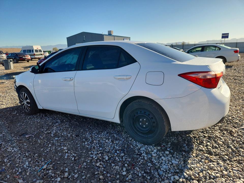 Продаж на аукціоні авто 2018 Toyota Corolla, vin: 2T1BURHE3JC049928, номер лоту: 70176836