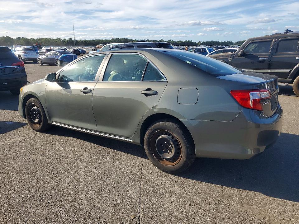 69853786 :رقم المزاد ، 4T4BF1FK6ER378878 vin ، 2014 Toyota Camry مزاد بيع