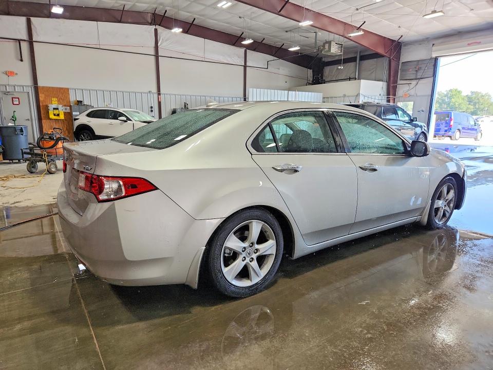 68628646 :رقم المزاد ، JH4CU2F63AC003773 vin ، 2010 Acura Tsx مزاد بيع