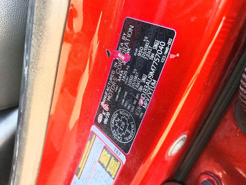 70073276 :رقم المزاد ، KNDJ33AU9M7757040 vin ، 2021 Kia Soul مزاد بيع