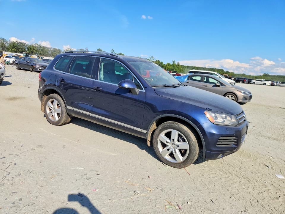 Продаж на аукціоні авто 2014 Volkswagen Touareg, vin: WVGEP9BP1ED014940, номер лоту: 67889416