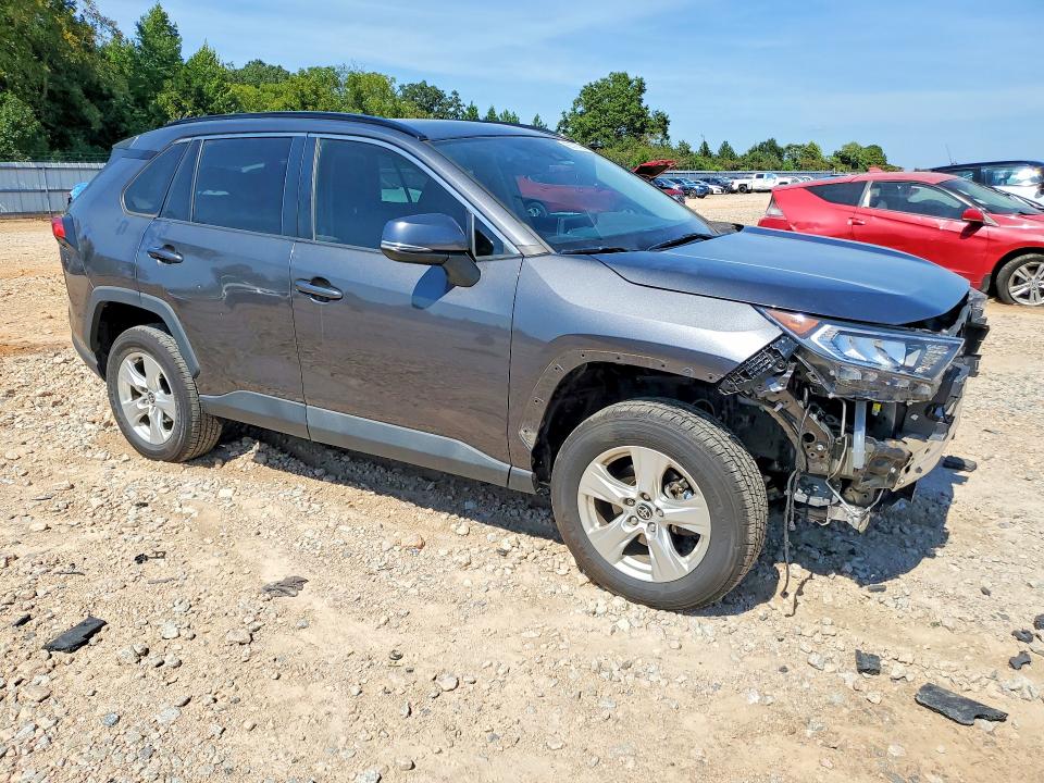 2021 Toyota Rav4 მანქანა იყიდება აუქციონზე, vin: 2T3W1RFV0MC155102, აუქციონის ნომერი: 68376596