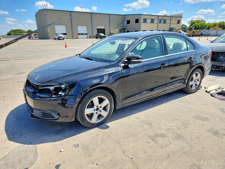 2013 Volkswagen Jetta მანქანა იყიდება აუქციონზე, vin: 3VWDX7AJ2DM212153, აუქციონის ნომერი: 67993426
