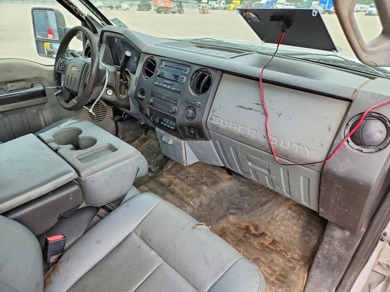 Продаж на аукціоні авто 2015 Ford F550, vin: 1FDUF5GT0FEA53284, номер лоту: 70315916