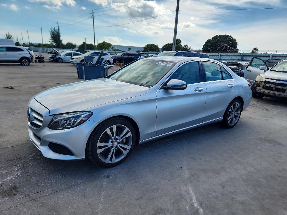 70060966 :رقم المزاد ، 55SWF4JBXHU206535 vin ، 2017 Mercedes-benz C مزاد بيع