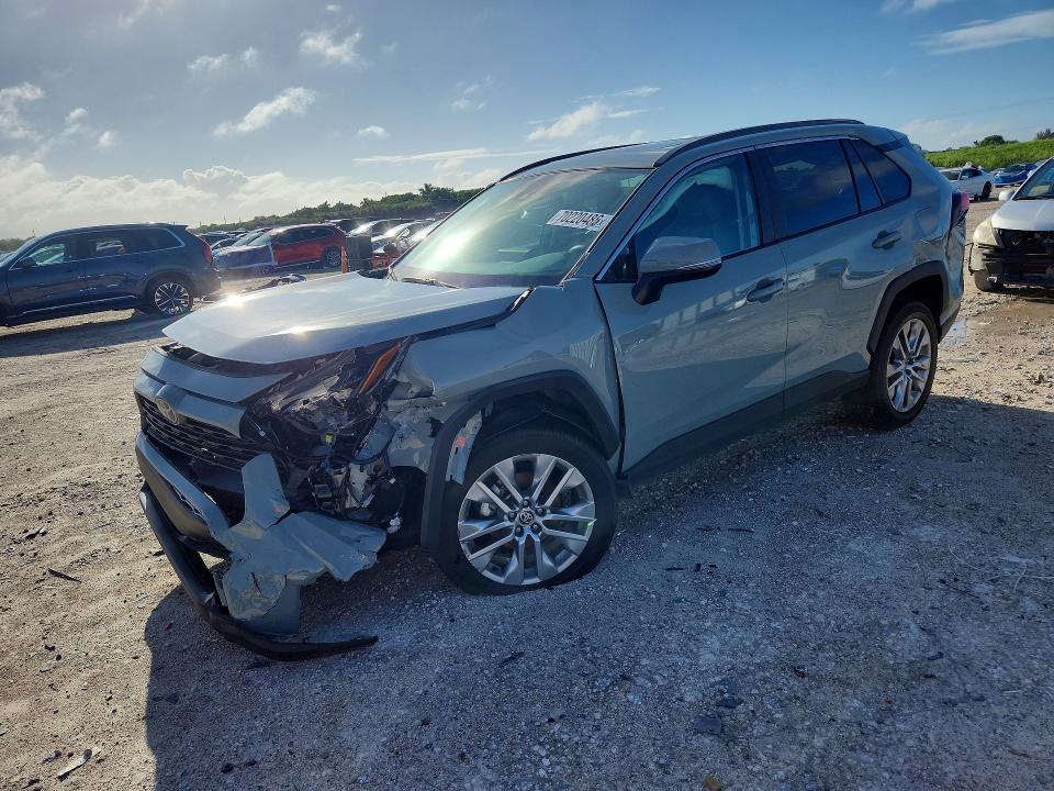 Auction sale of the 2023 Toyota Rav4, vin: 2T3A1RFV8PW407563, lot number: 70220486