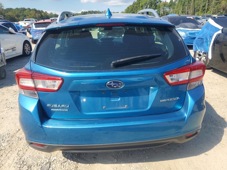 70833026 :رقم المزاد ، 4S3GTAD68J3712749 vin ، 2018 Subaru Impreza مزاد بيع