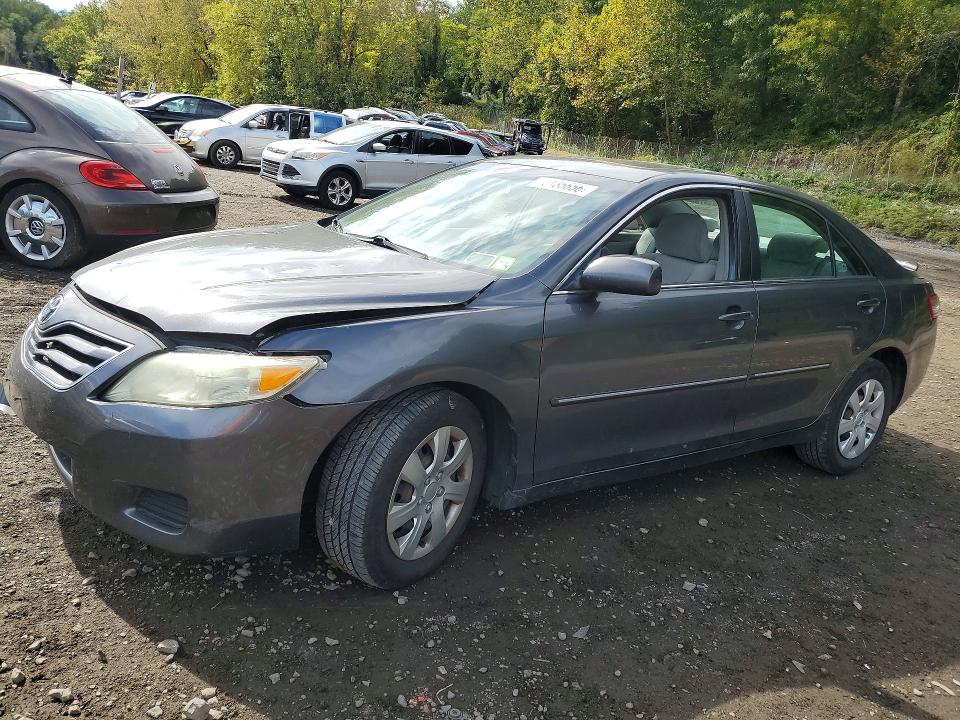 70135656 :رقم المزاد ، 4T4BF3EK7AR056886 vin ، 2010 Toyota Camry مزاد بيع