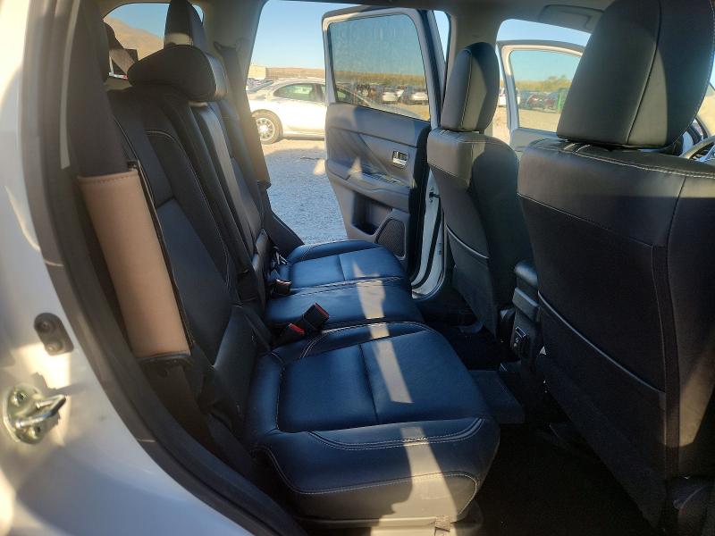 Продаж на аукціоні авто 2018 Mitsubishi Outlander, vin: JA4J24A55JZ029372, номер лоту: 68247736