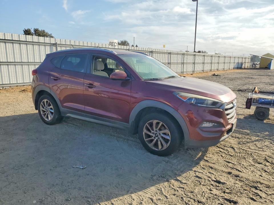 69971536 :رقم المزاد ، KM8J3CA44GU126827 vin ، 2016 Hyundai Tucson مزاد بيع