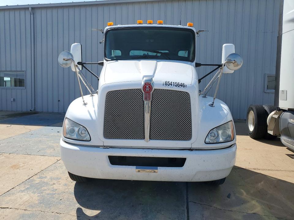 Продаж на аукціоні авто 2016 Kenworth Construction, vin: 2XKHAJ8XXGM497129, номер лоту: 65415646