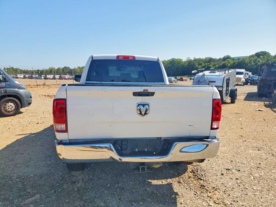 59410256 :رقم المزاد ، 1C6RR6FG7LS116543 vin ، 2020 Ram 1500 Classic مزاد بيع
