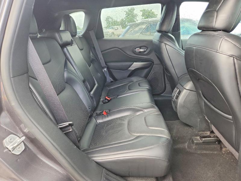 69676426 :رقم المزاد ، 1C4PJMDX5KD425865 vin ، 2019 Jeep Cherokee مزاد بيع