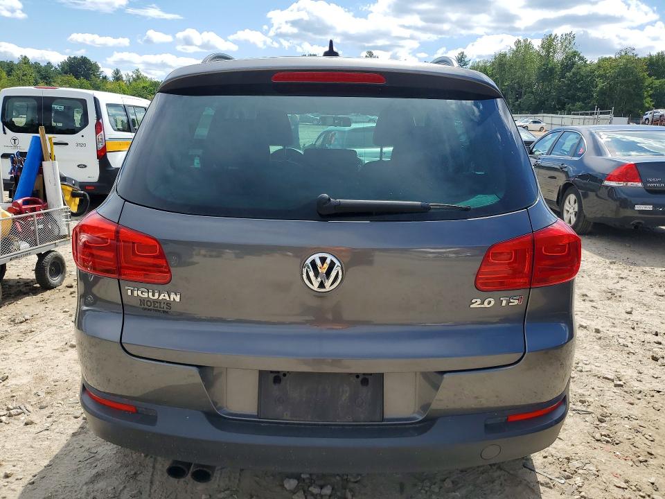 2015 Volkswagen Tiguan მანქანა იყიდება აუქციონზე, vin: WVGAV7AXXFW540774, აუქციონის ნომერი: 67332336