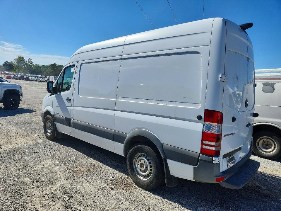 70610346 :رقم المزاد ، WD3PE7DC1E5888338 vin ، 2014 Mercedes-benz Sprinter مزاد بيع