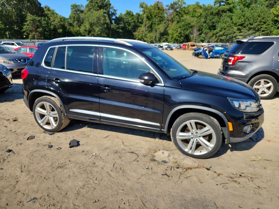 69231186 :رقم المزاد ، WVGBV3AX0EW109422 vin ، 2014 Volkswagen Tiguan مزاد بيع