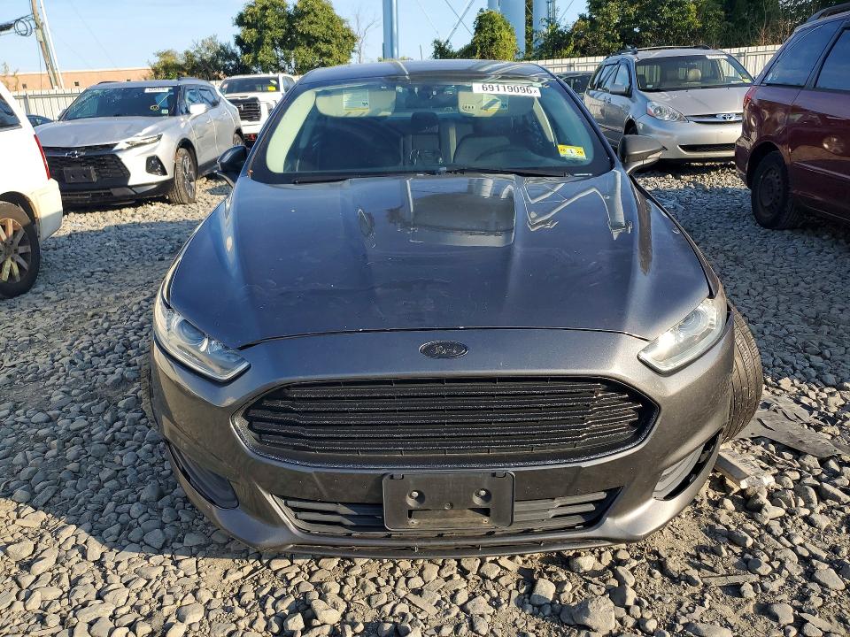 69119096 :رقم المزاد ، 3FA6P0H79FR175885 vin ، 2015 Ford Fusion مزاد بيع