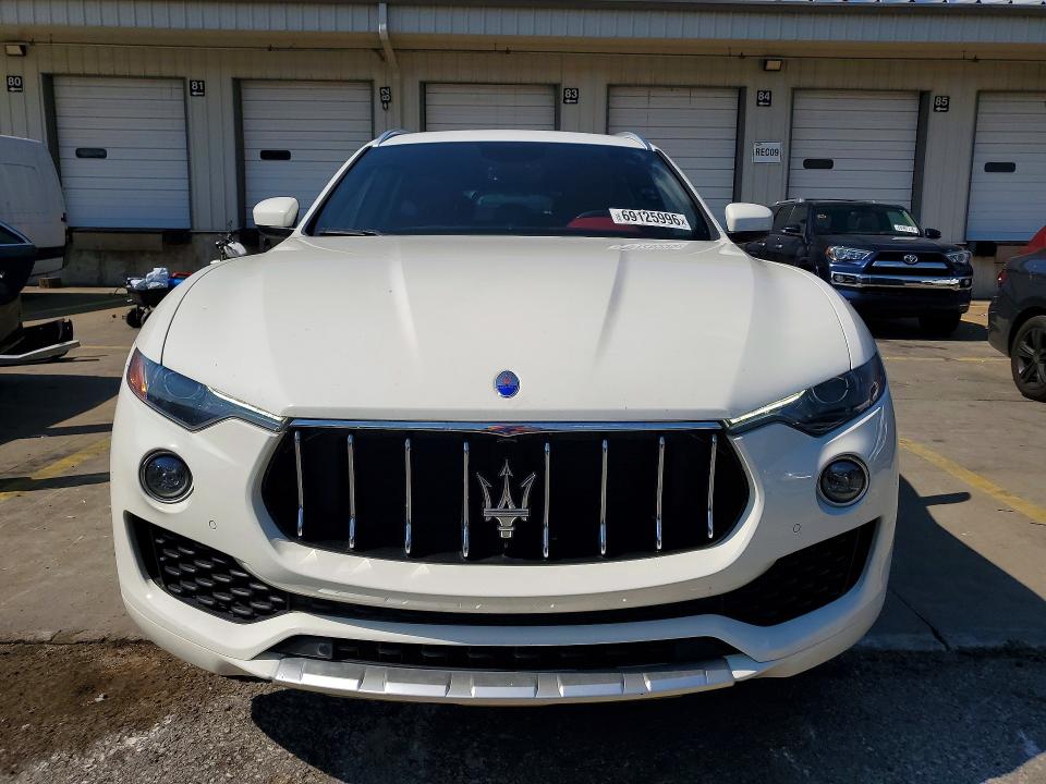 69125996 :رقم المزاد ، ZN661XUL8JX268516 vin ، 2018 Maserati Levante مزاد بيع