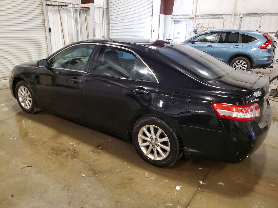 69598096 :رقم المزاد ، 4T1BF3EK7BU212064 vin ، 2011 Toyota Camry مزاد بيع