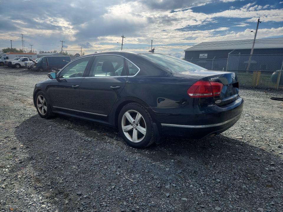 68782526 :رقم المزاد ، 1VWBN7A3XCC012720 vin ، 2012 Volkswagen Passat مزاد بيع