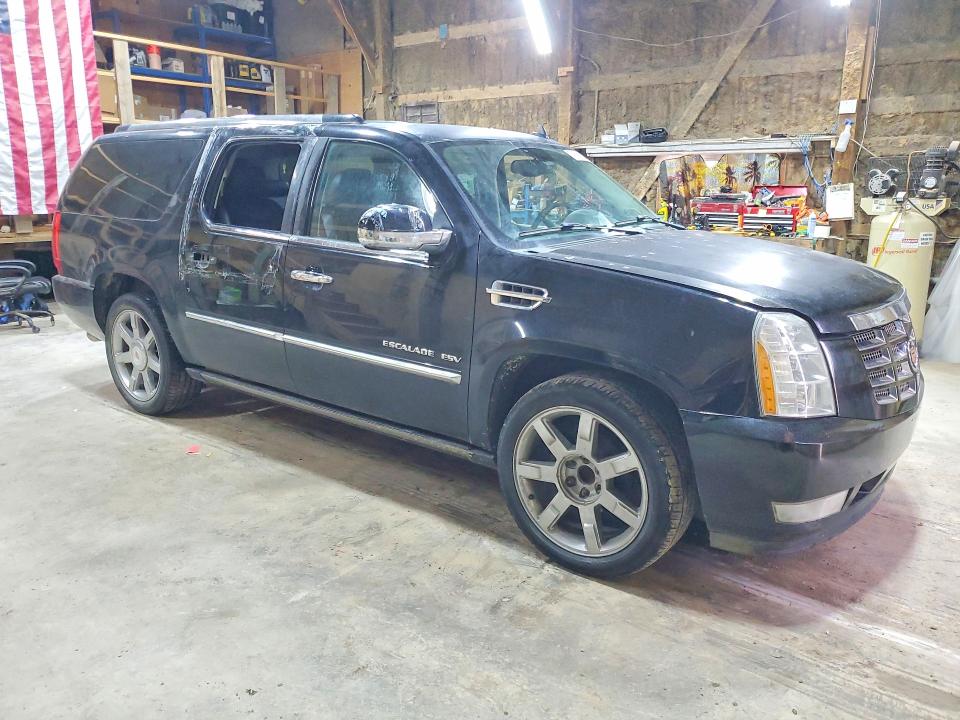 2013 Cadillac Escalade მანქანა იყიდება აუქციონზე, vin: 1GYS3HEF3DR345045, აუქციონის ნომერი: 70129276