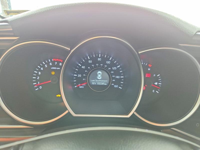 70358026 :رقم المزاد ، 5XXGM4A72FG401045 vin ، 2015 Kia Optima مزاد بيع