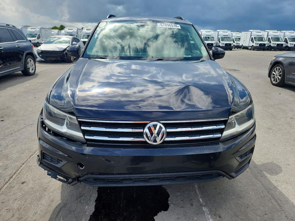 Продаж на аукціоні авто 2018 Volkswagen Tiguan, vin: 3VV1B7AXXJM053792, номер лоту: 67896516