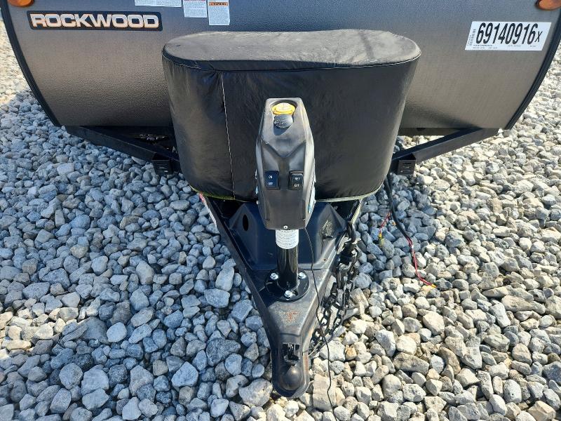 2022 Rockwood Travel Trailer მანქანა იყიდება აუქციონზე, vin: 4X4CFM415ND314811, აუქციონის ნომერი: 69140916