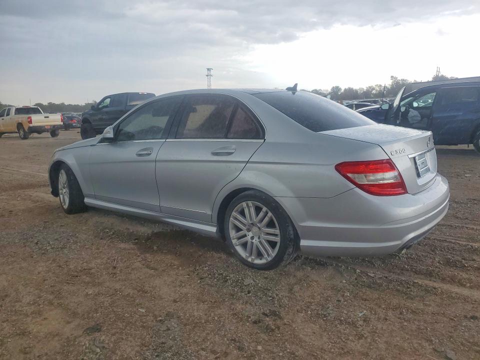71242116 :رقم المزاد ، WDDGF81XX8F119003 vin ، 2008 Mercedes-benz C مزاد بيع
