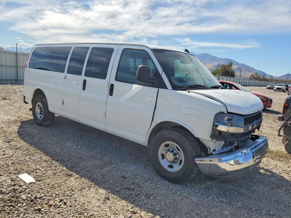 2017 Chevrolet Express G3500 მანქანა იყიდება აუქციონზე, vin: 1GAZGPFG3H1160663, აუქციონის ნომერი: 70326116