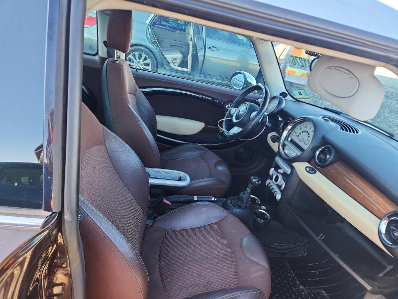 69241276 :رقم المزاد ، WMWML33548TN68180 vin ، 2008 Mini Cooper مزاد بيع
