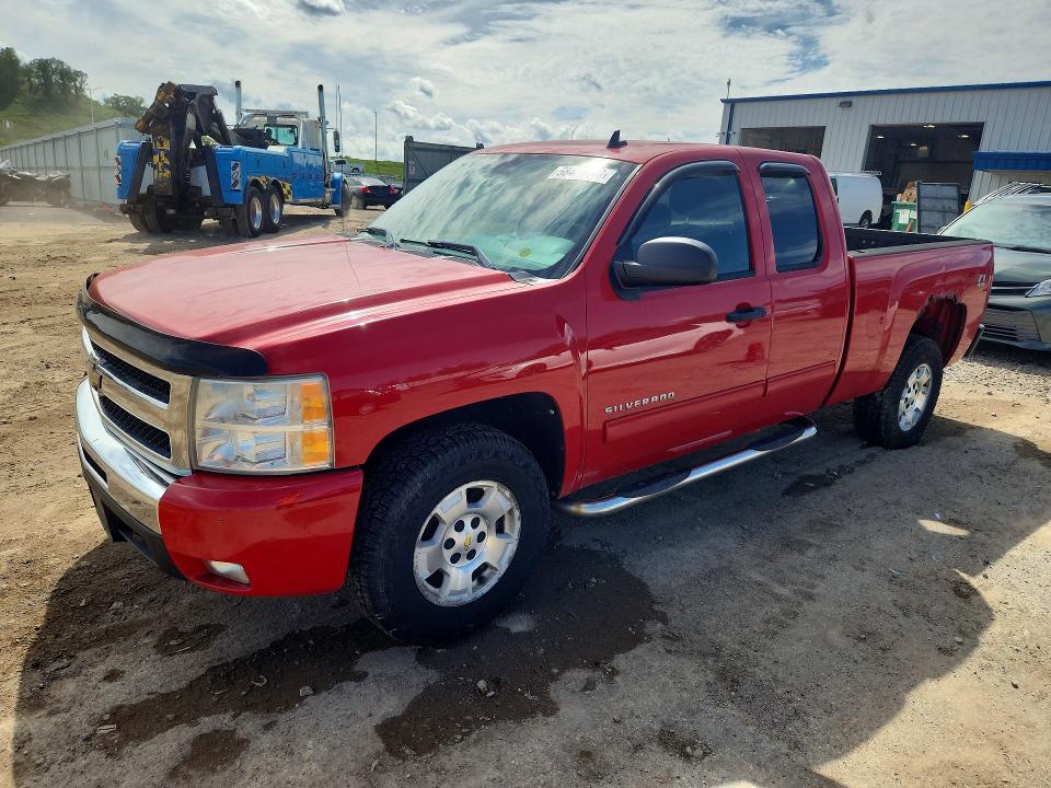 Auction sale of the 2010 Chevrolet Silverado, vin: 1GCSKSE33AZ107493, lot number: 68407966