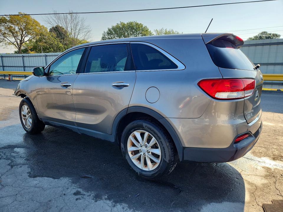 69041026 :رقم المزاد ، 5XYPG4A33HG246850 vin ، 2017 Kia Sorento مزاد بيع