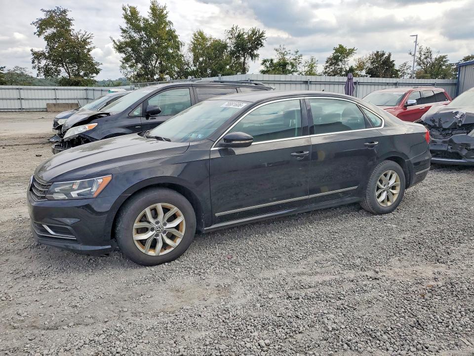 2016 Volkswagen Passat მანქანა იყიდება აუქციონზე, vin: 1VWAT7A30GC067118, აუქციონის ნომერი: 70881606