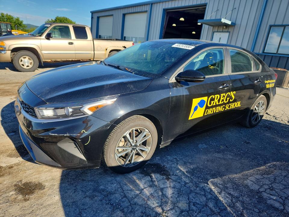 68253886 :رقم المزاد ، 3KPF24AD9RE830364         vin ، 2024 Kia Forte مزاد بيع