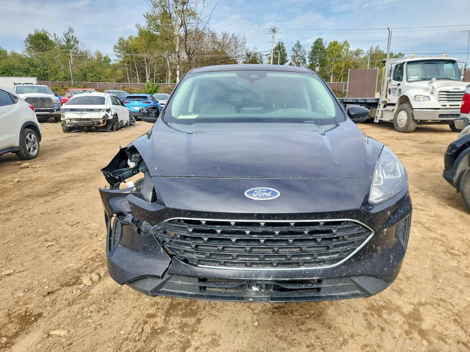 64404066 :رقم المزاد ، 1FMCU9G67NUB17554 vin ، 2022 Ford Escape مزاد بيع