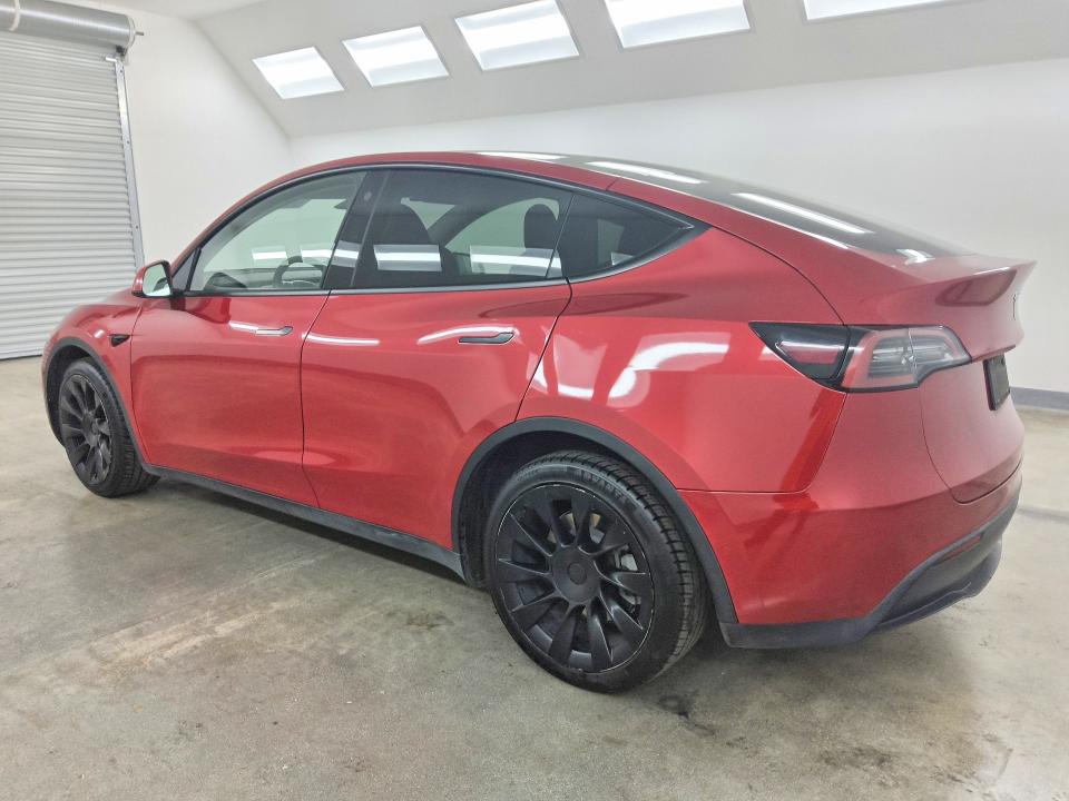 70830906 :رقم المزاد ، 7SAYGDEE4NF481263 vin ، 2022 Tesla Model Y مزاد بيع
