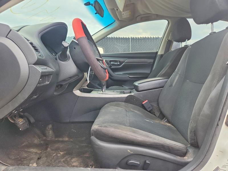 2015 Nissan Altima მანქანა იყიდება აუქციონზე, vin: 1N4AL3AP0FN385599, აუქციონის ნომერი: 70608506