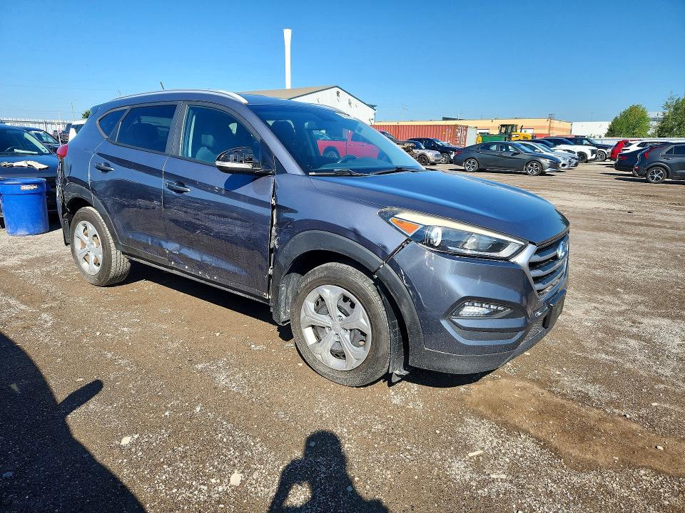 2017 Hyundai Tucson მანქანა იყიდება აუქციონზე, vin: KM8J33A44HU427891, აუქციონის ნომერი: 66035186