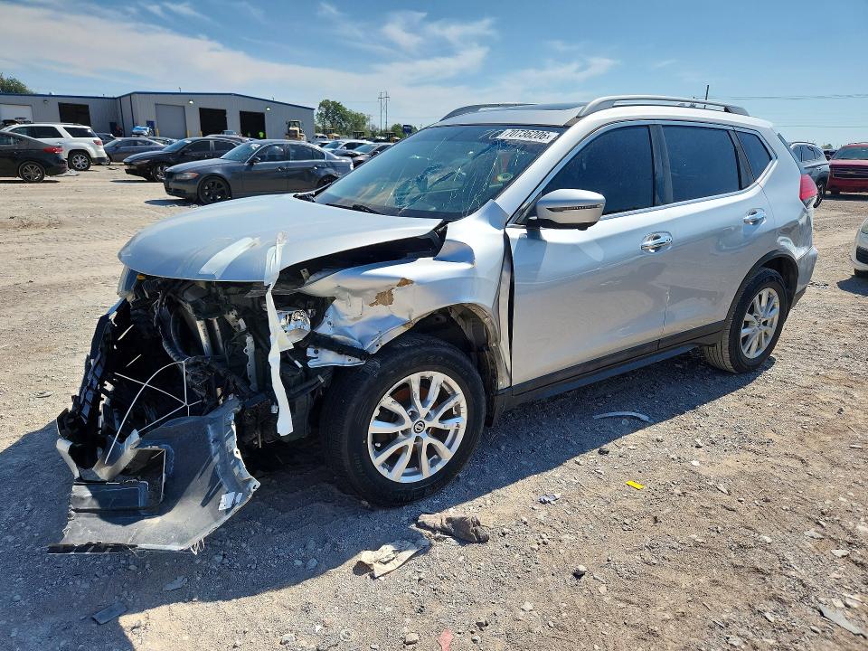 Auction sale of the 2017 Nissan Rogue, vin: 5N1AT2MV2HC735839, lot number: 70736206