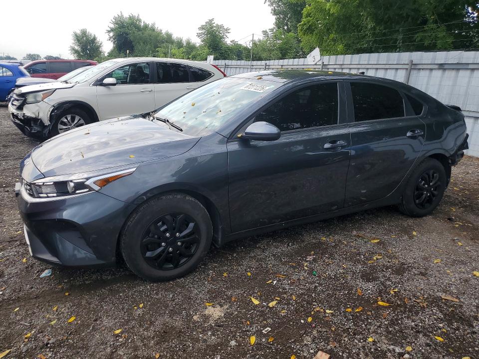 2022 Kia Forte მანქანა იყიდება აუქციონზე, vin: 3KPF24AD6NE519713, აუქციონის ნომერი: 67271226
