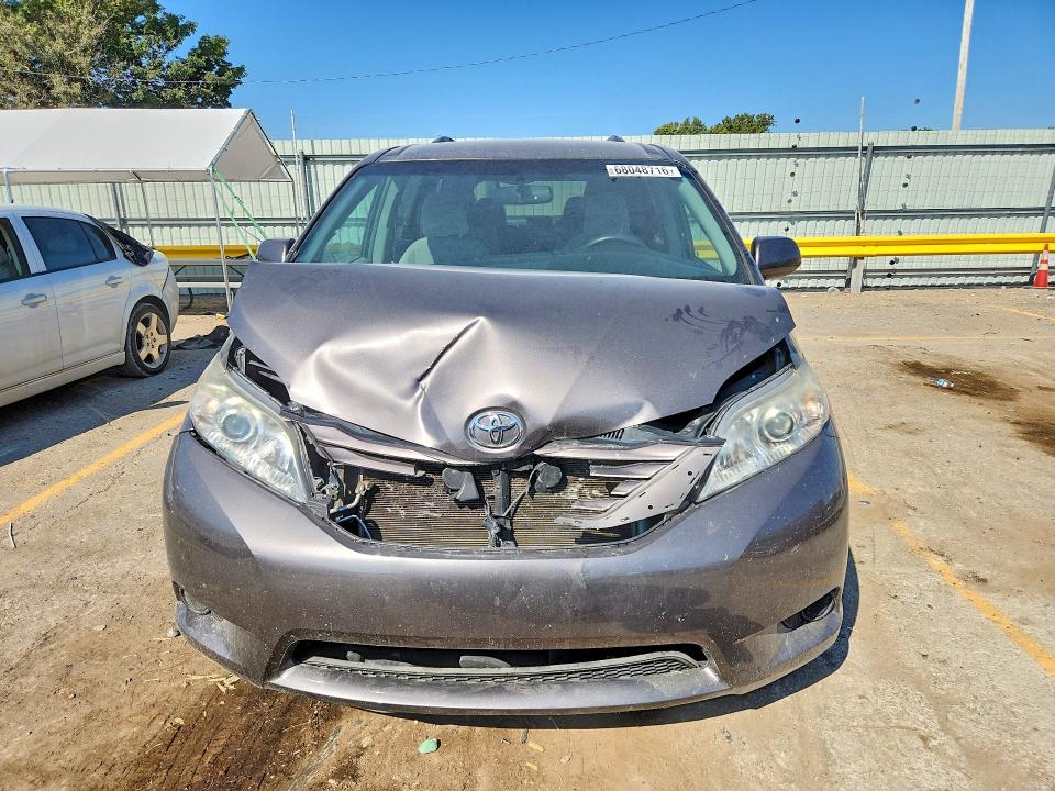 Продаж на аукціоні авто 2015 Toyota Sienna, vin: 5TDKK3DC7FS612131, номер лоту: 68048716