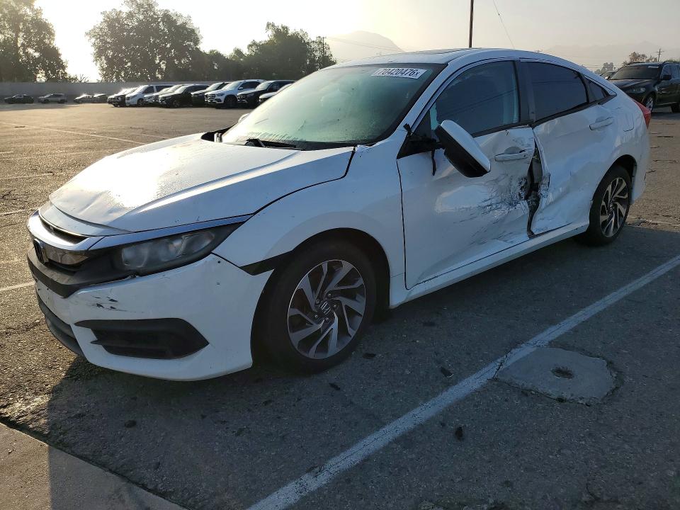 Aukcja sprzedaży 2016 Honda Civic, vin: 2HGFC2F70GH570976, numer aukcji: 70420476