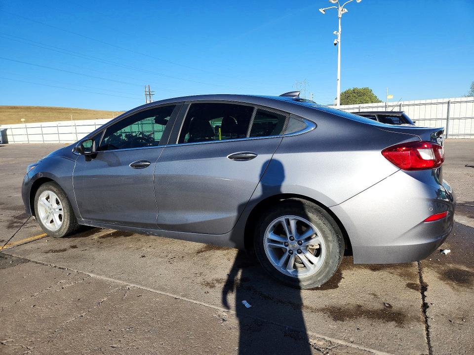 Продаж на аукціоні авто 2018 Chevrolet Cruze, vin: 1G1BE5SM8J7231169, номер лоту: 67825496
