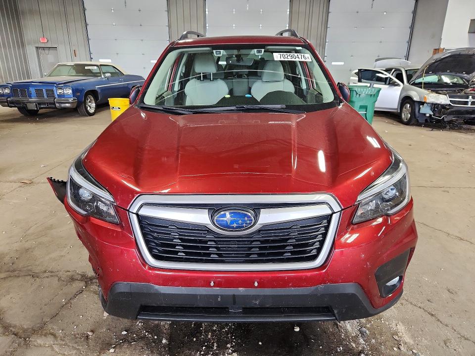 70290476 :رقم المزاد ، JF2SKAFC9MH423078 vin ، 2021 Subaru Forester مزاد بيع