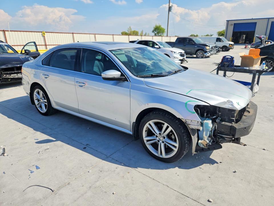 2014 Volkswagen Passat მანქანა იყიდება აუქციონზე, vin: 1VWBS7A38EC091204, აუქციონის ნომერი: 68592636